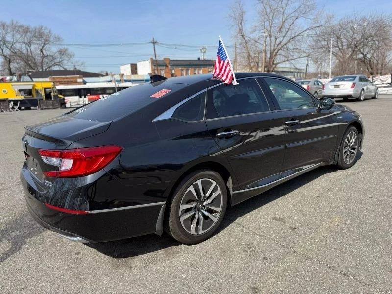 2018 Honda Accord 10th Gen - Image 2 of 8