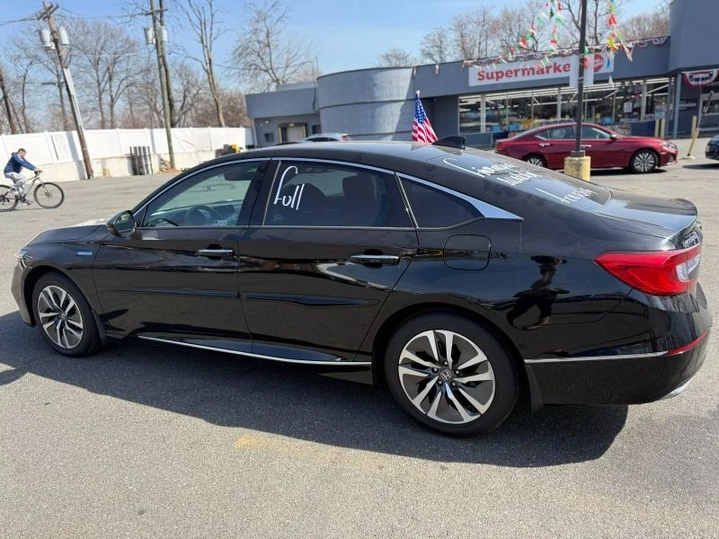 2018 Honda Accord 10th Gen - Image 4 of 8