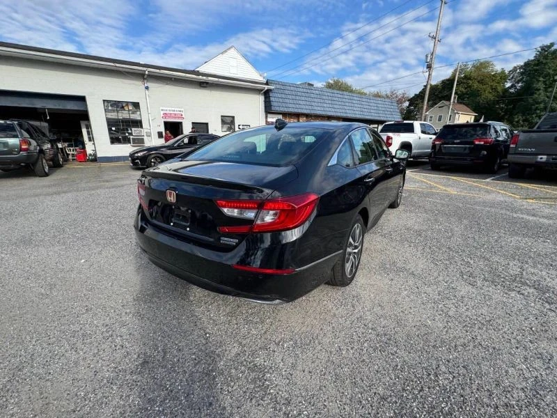 2018 Honda Accord 10th Gen - Image 12 of 12