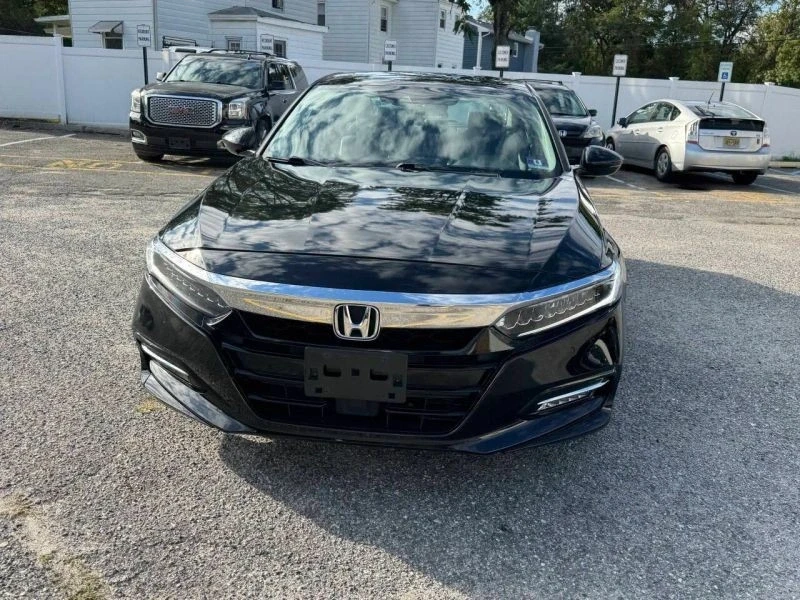 2018 Honda Accord 10th Gen - Image 3 of 12