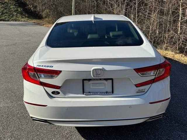 2018 Honda Accord 10th Gen - Image 7 of 21