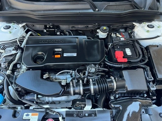 2018 Honda Accord 10th Gen - Image 9 of 21
