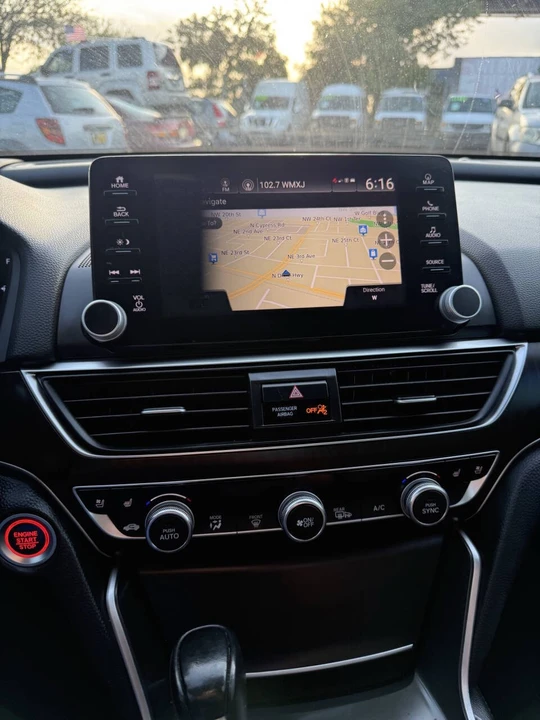 2018 Honda Accord 10th Gen - Image 12 of 12