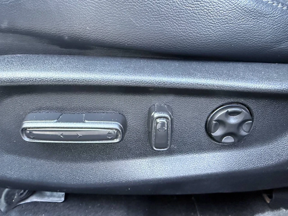 2018 Honda Accord 10th Gen - Image 17 of 21