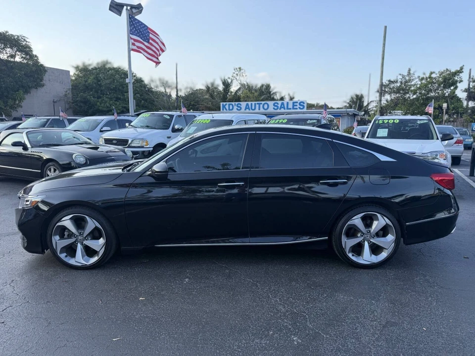 2018 Honda Accord 10th Gen - Image 4 of 12
