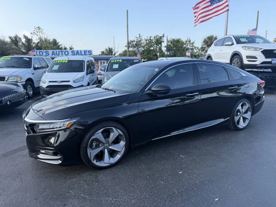 2018 Honda Accord 10th Gen - Image 3 of 21
