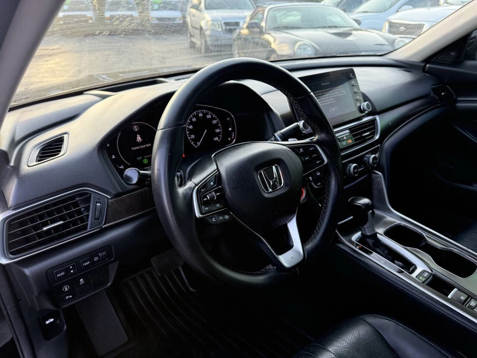 2018 Honda Accord 10th Gen - Image 11 of 12