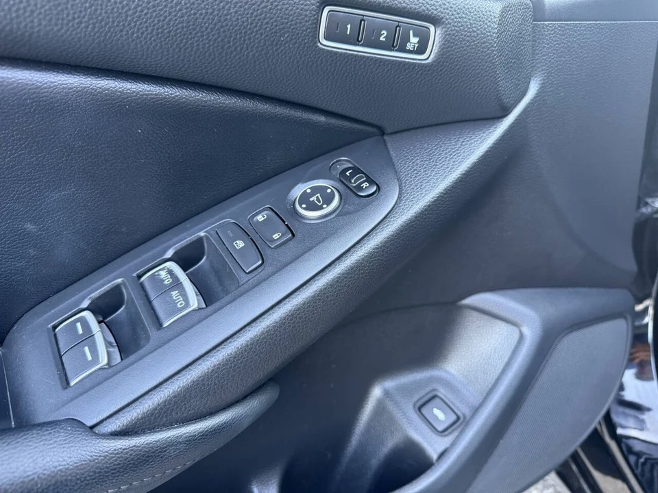 2018 Honda Accord 10th Gen - Image 14 of 21