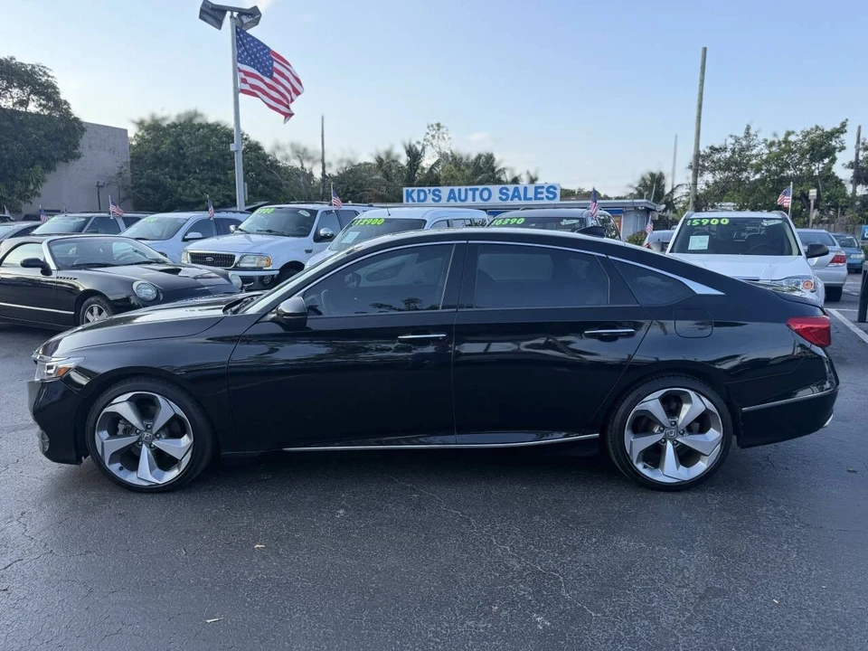 2018 Honda Accord 10th Gen - Image 4 of 21