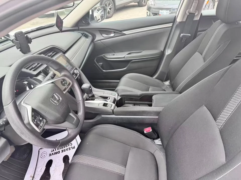 2018 Honda Civic 10th Gen - Image 11 of 18
