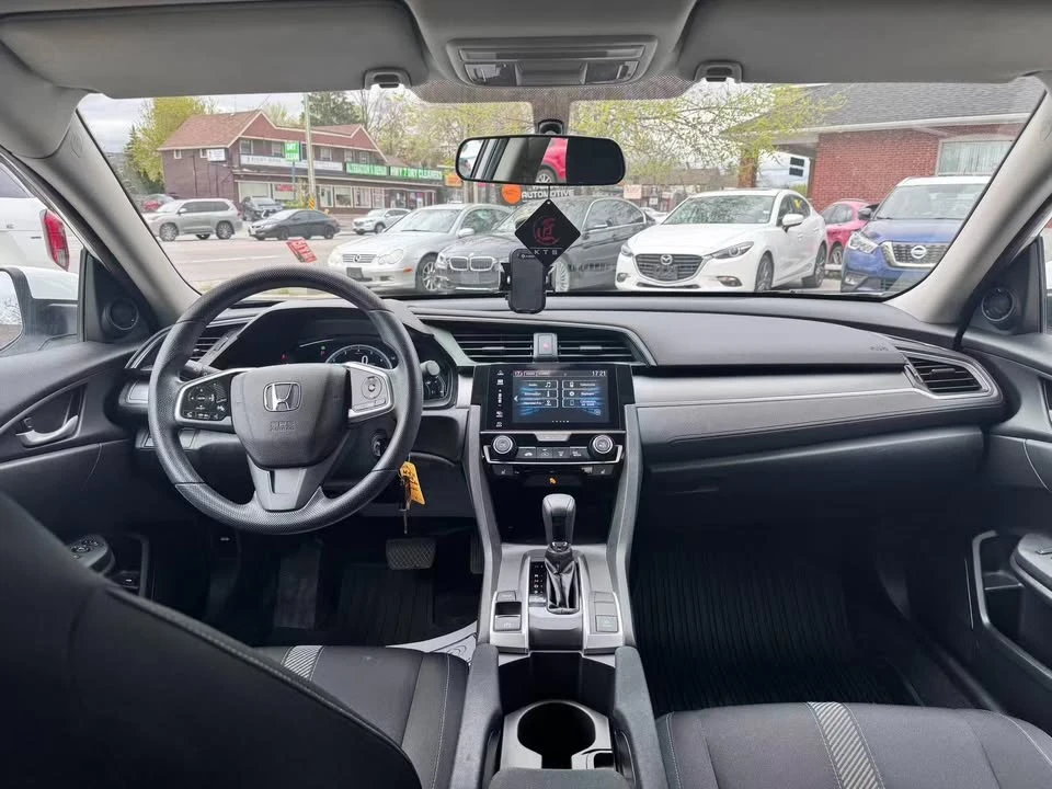 2018 Honda Civic 10th Gen - Image 17 of 18