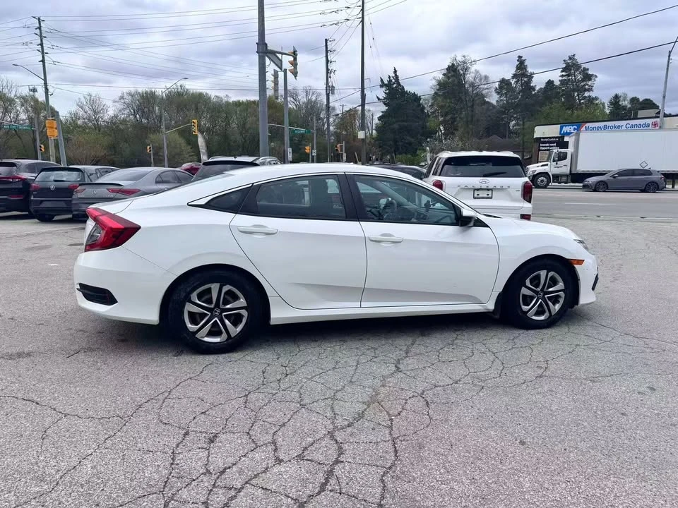 2018 Honda Civic 10th Gen - Image 7 of 18