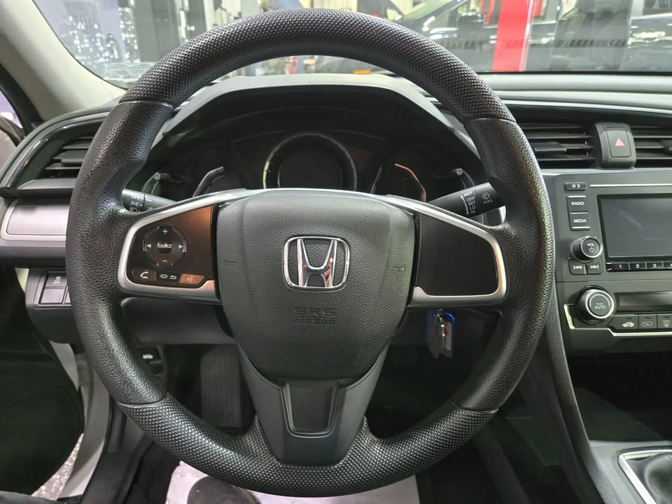 2018 Honda Civic 10th Gen - Image 12 of 15