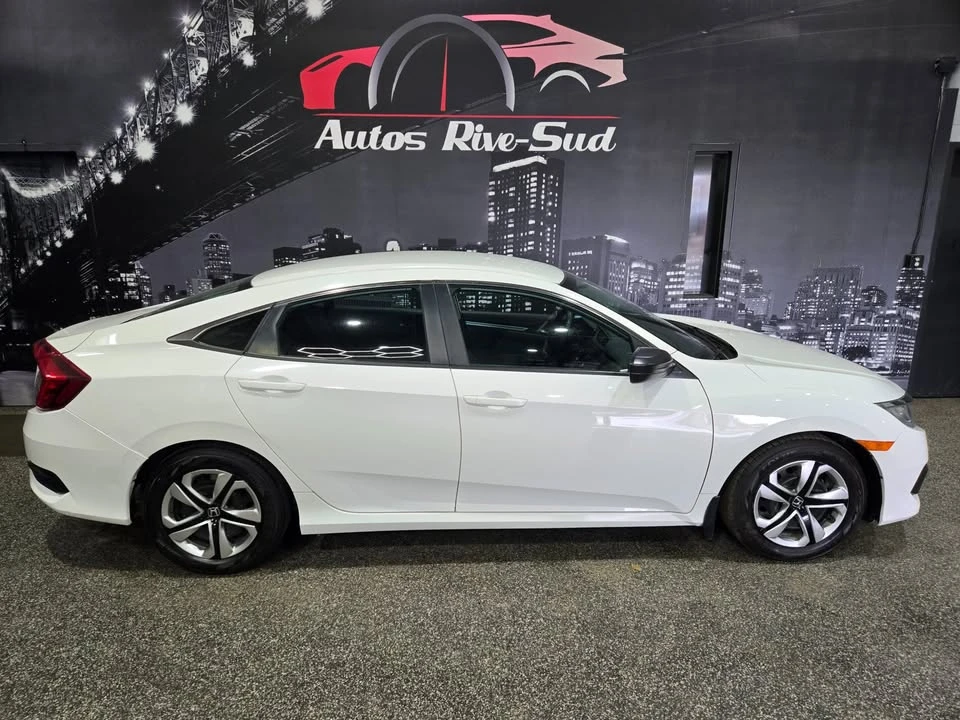 2018 Honda Civic 10th Gen - Image 3 of 15