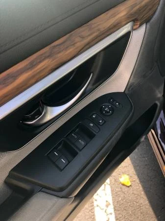 2018 Honda CR-V 5th Gen - Image 10 of 18