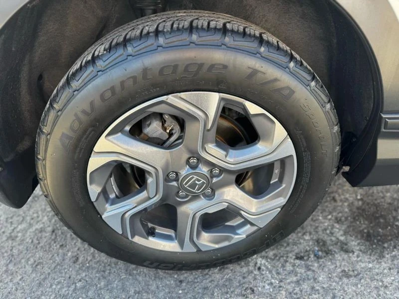 2018 Honda CR-V 5th Gen - Image 11 of 12