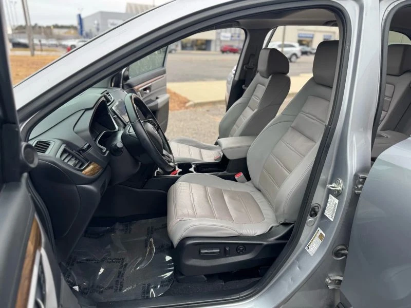 2018 Honda CR-V 5th Gen - Image 9 of 12