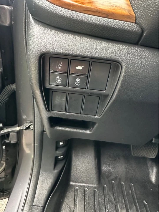 2018 Honda CR-V 5th Gen - Image 9 of 16