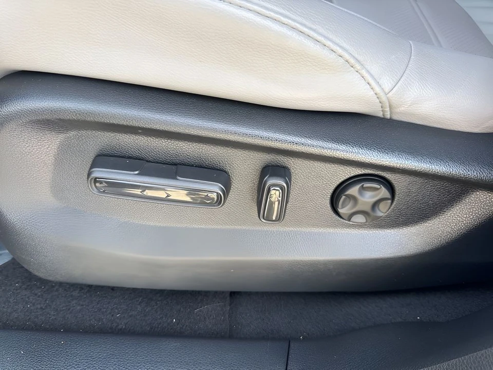 2018 Honda CR-V 5th Gen - Image 10 of 21