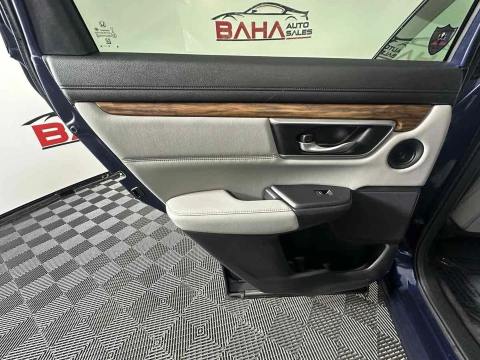 2018 Honda CR-V 5th Gen - Image 17 of 21