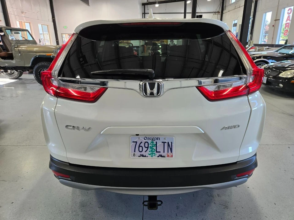 2018 Honda CR-V 5th Gen - Image 5 of 16