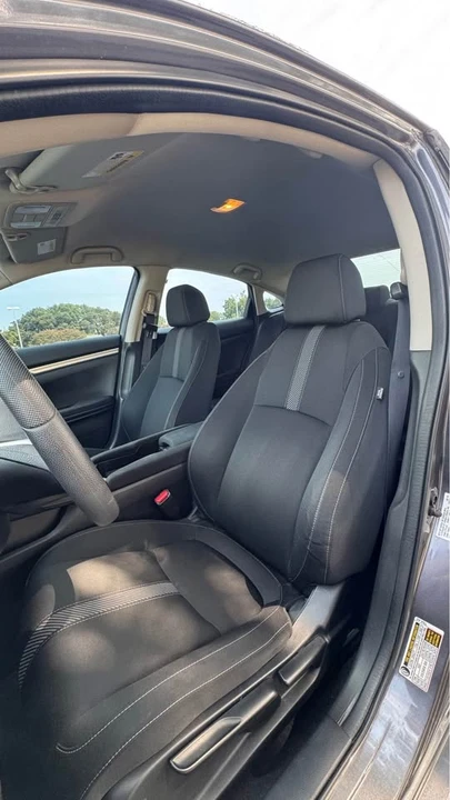 2018 Honda Civic 10th Gen - Image 7 of 9