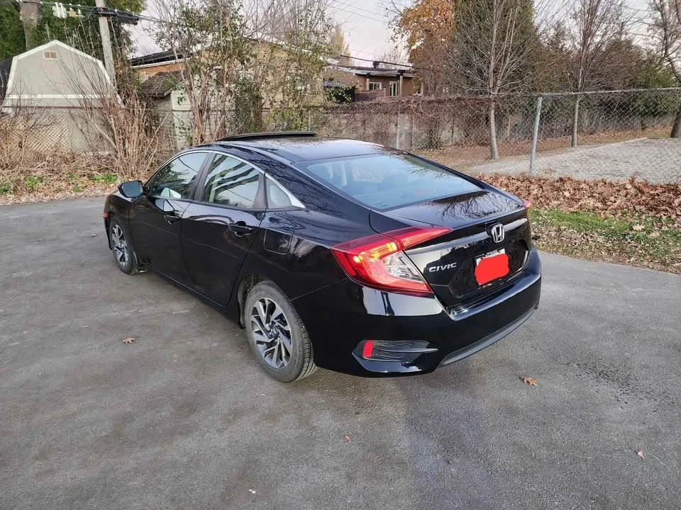 2018 Honda Civic 10th Gen - Image 4 of 17