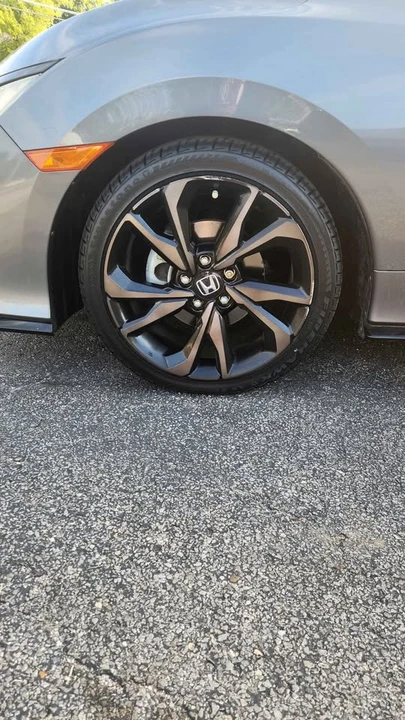 2018 Honda Civic 10th Gen - Image 5 of 8