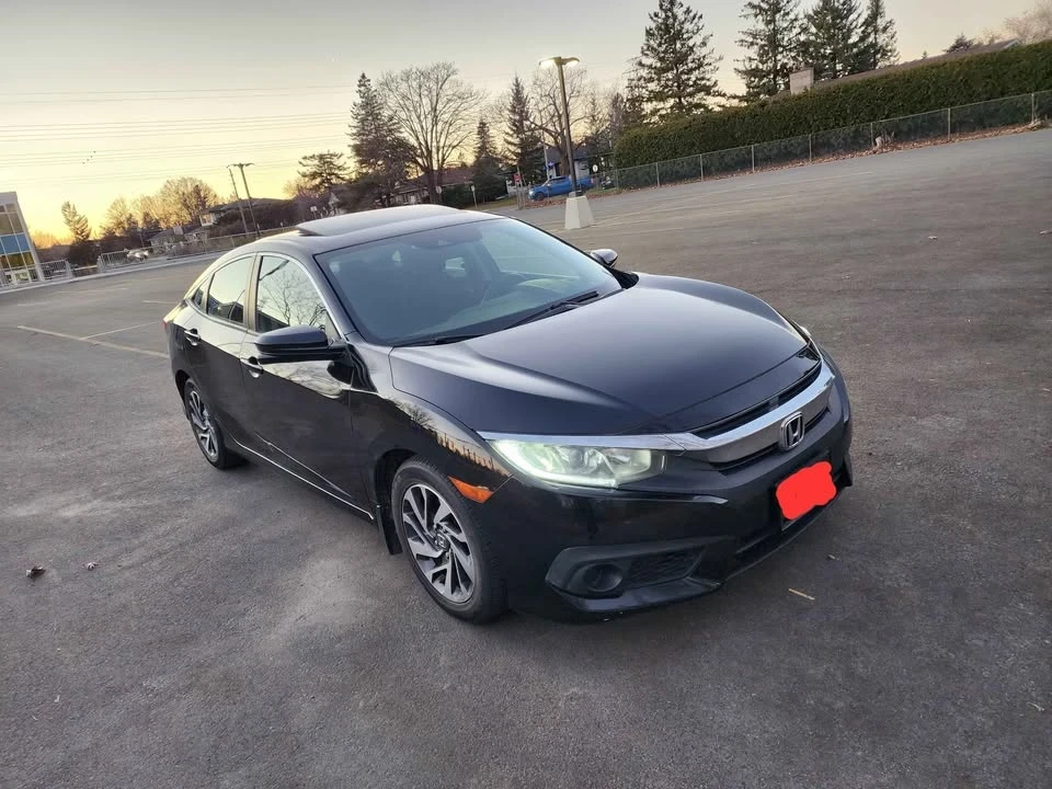 2018 Honda Civic 10th Gen - Image 2 of 17