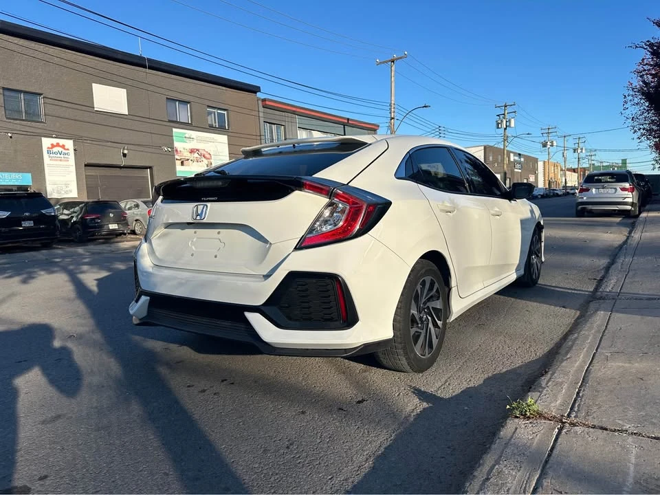 2018 Honda Civic 10th Gen - Image 5 of 17