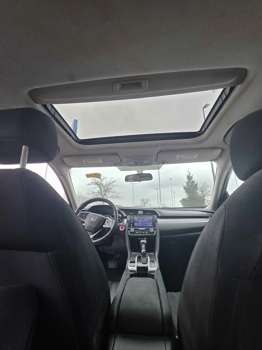 2018 Honda Civic 10th Gen - Image 10 of 10
