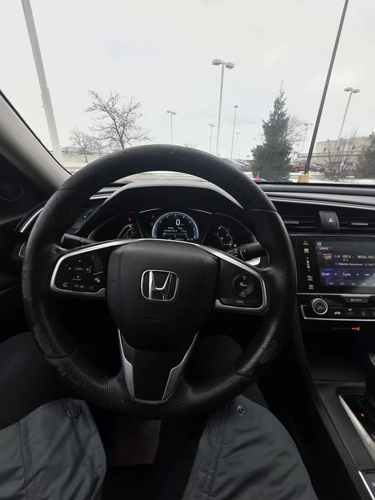 2018 Honda Civic 10th Gen - Image 7 of 10