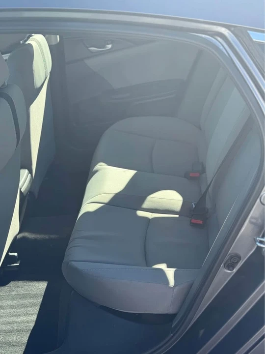 2018 Honda Civic 10th Gen - Image 9 of 10