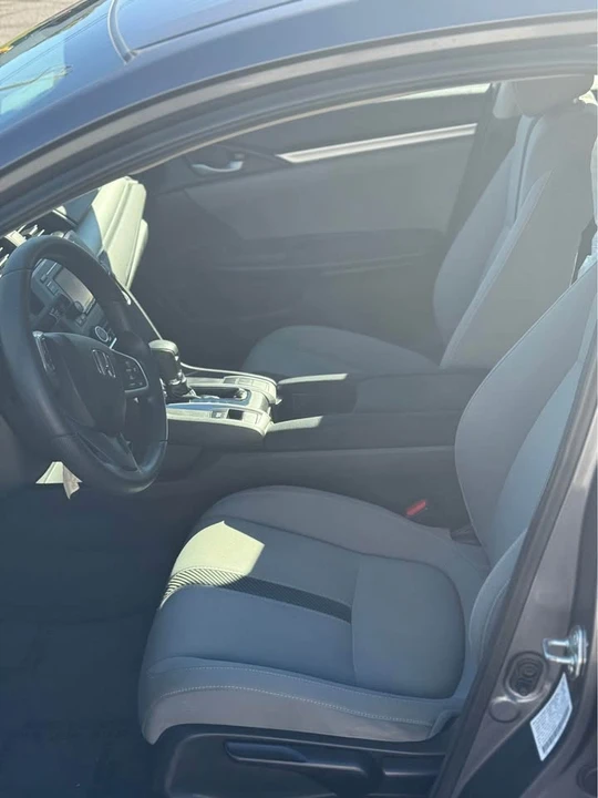 2018 Honda Civic 10th Gen - Image 8 of 10