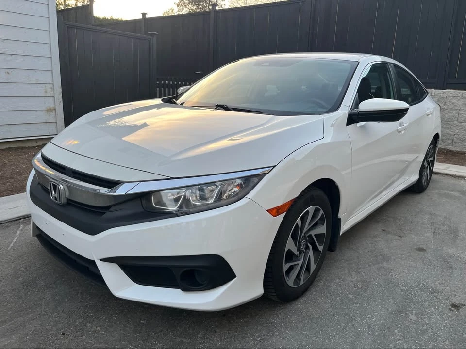2018 Honda Civic 10th Gen - Image 2 of 11