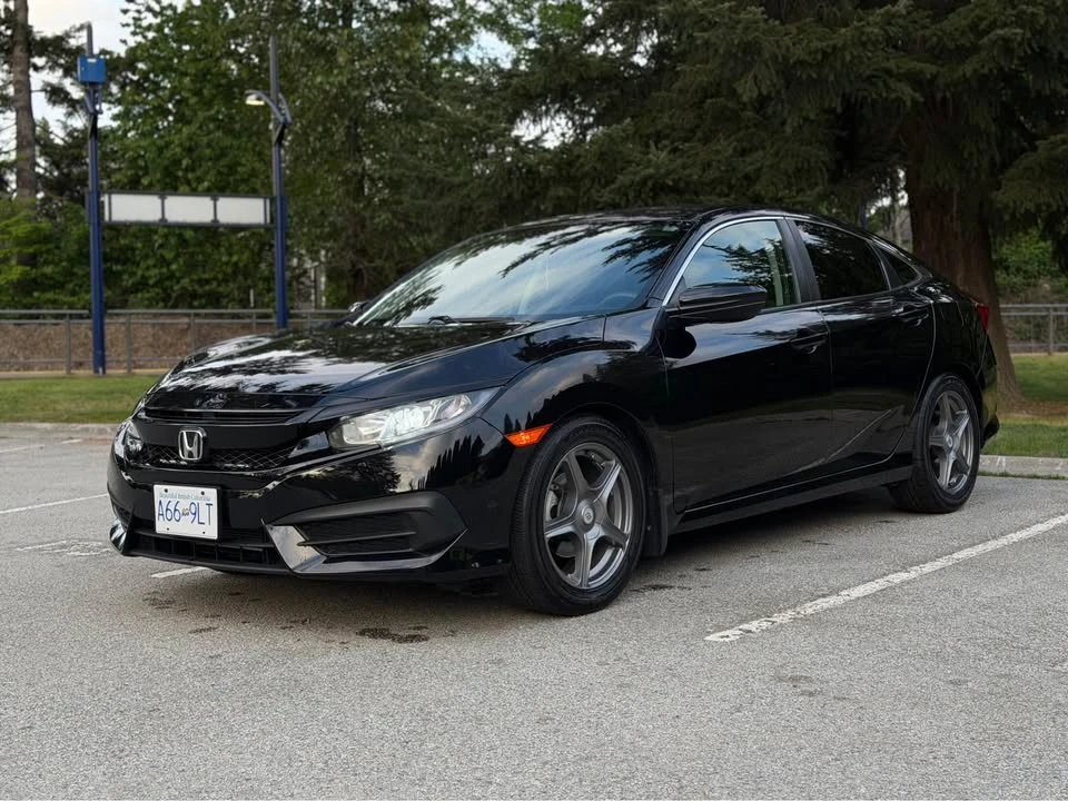 2018 Honda Civic 10th Gen - Image 15 of 20