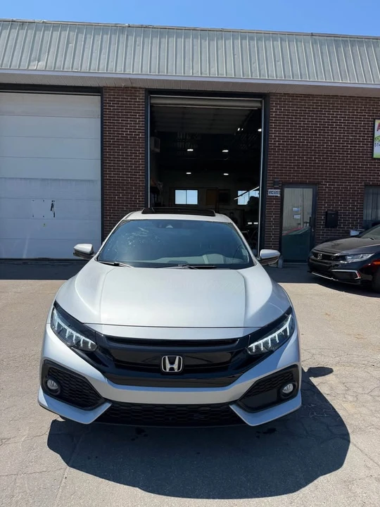2018 Honda Civic 10th Gen - Image 3 of 15