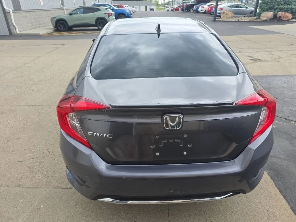 2018 Honda Civic 10th Gen - Image 6 of 12