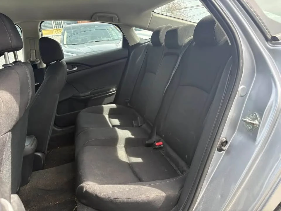 2018 Honda Civic 10th Gen - Image 12 of 17