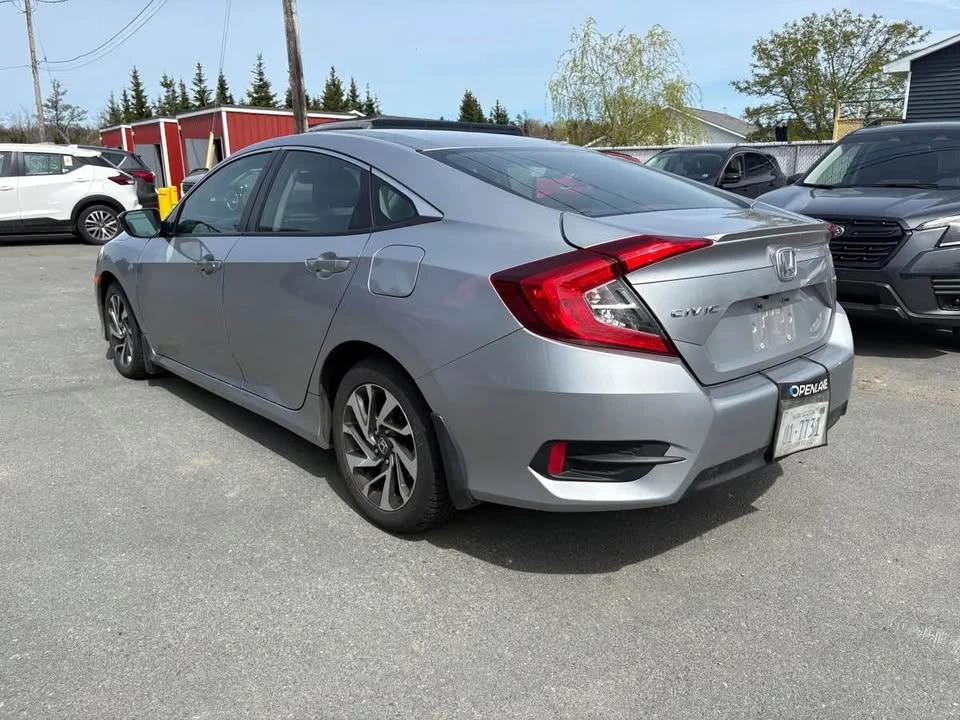 2018 Honda Civic 10th Gen - Image 6 of 17