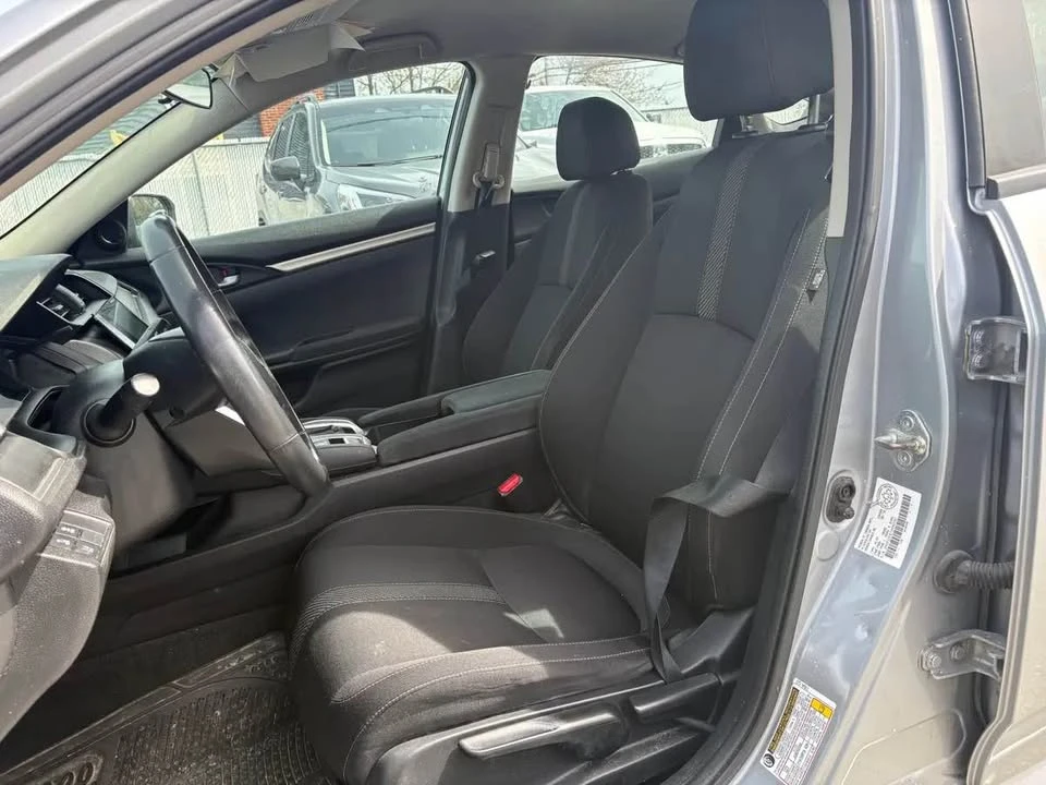 2018 Honda Civic 10th Gen - Image 11 of 17