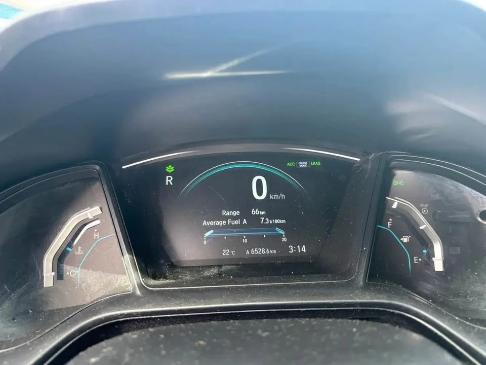 2018 Honda Civic 10th Gen - Image 16 of 17
