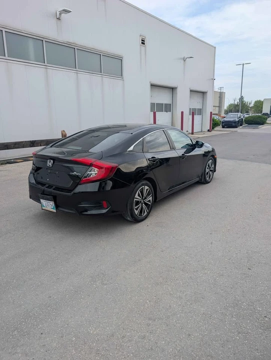 2018 Honda Civic 10th Gen - Image 4 of 13