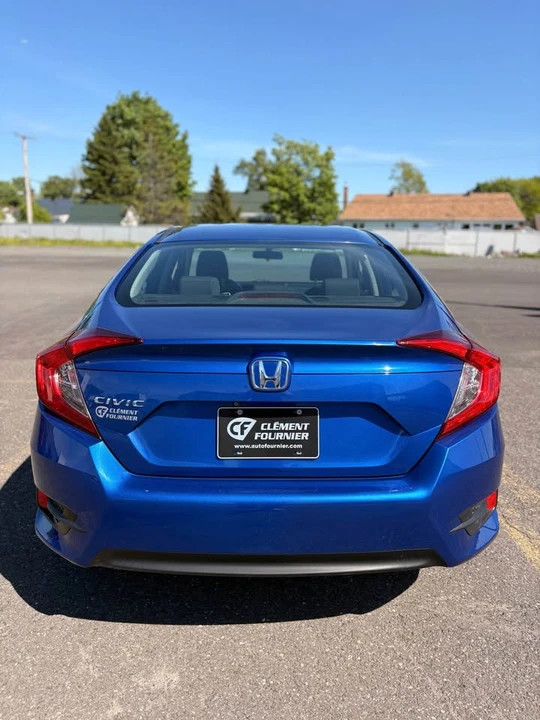 2018 Honda Civic 10th Gen - Image 3 of 12