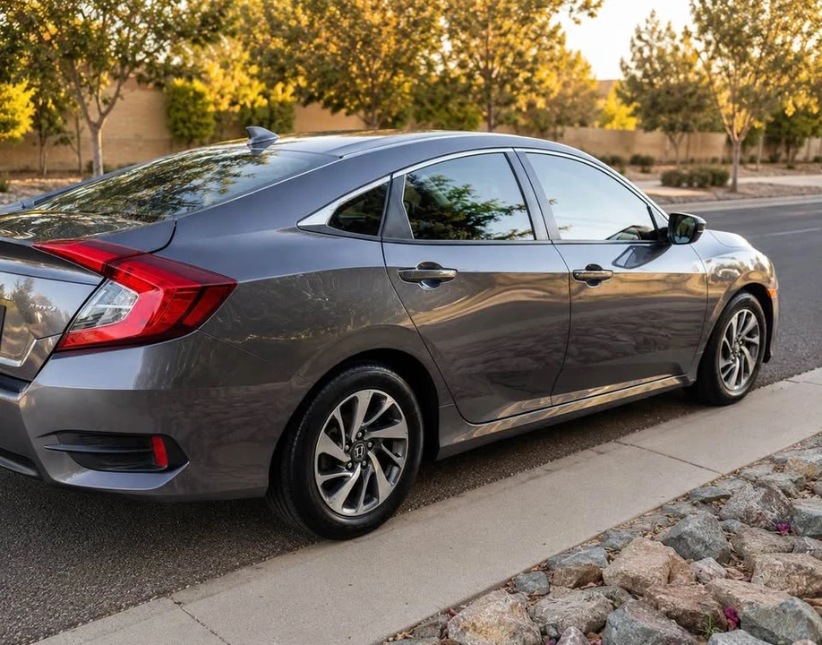2018 Honda Civic 10th Gen - Image 4 of 9