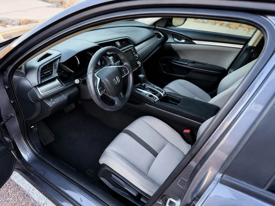 2018 Honda Civic 10th Gen - Image 7 of 9