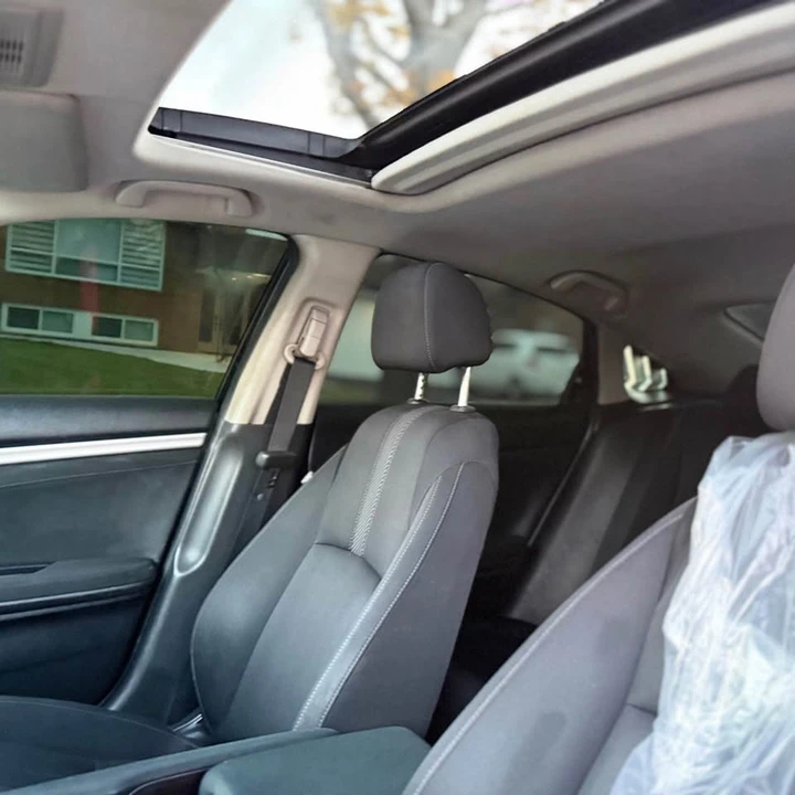 2018 Honda Civic 10th Gen - Image 10 of 13