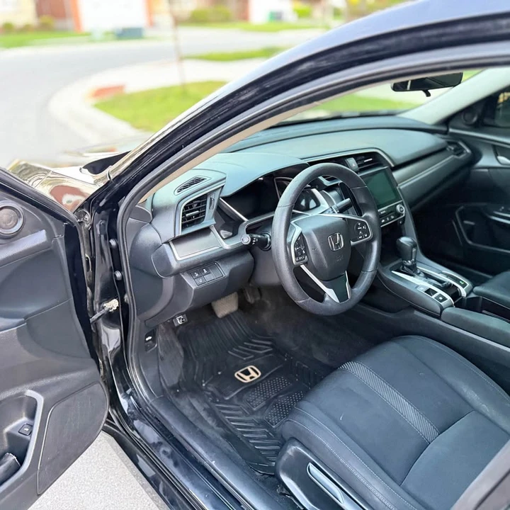 2018 Honda Civic 10th Gen - Image 7 of 13