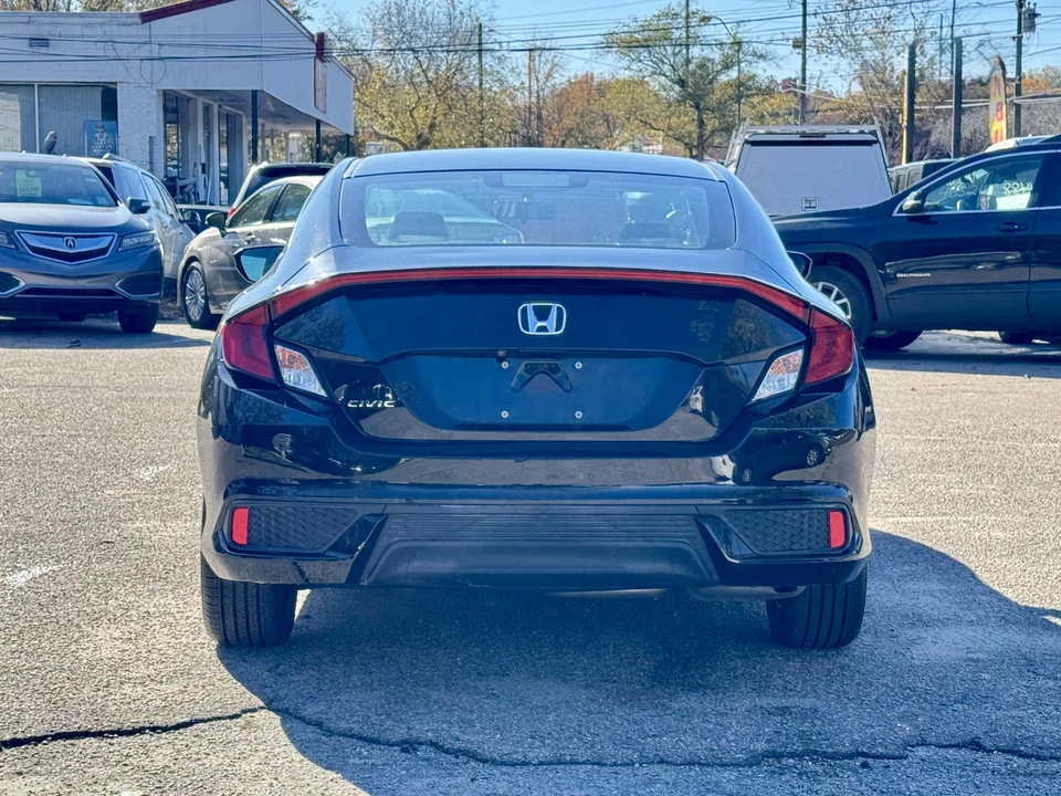2018 Honda Civic 10th Gen - Image 6 of 13