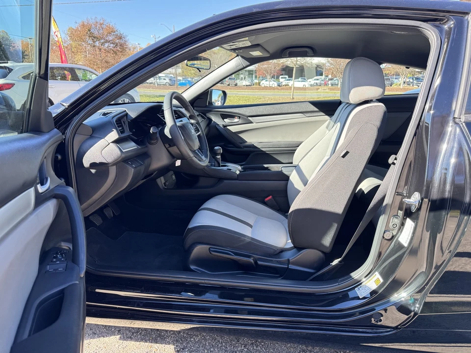 2018 Honda Civic 10th Gen - Image 9 of 13